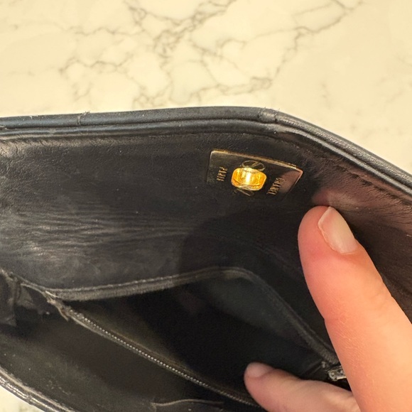 Vintage authentic Chanel belt bag - Picture 12 of 16